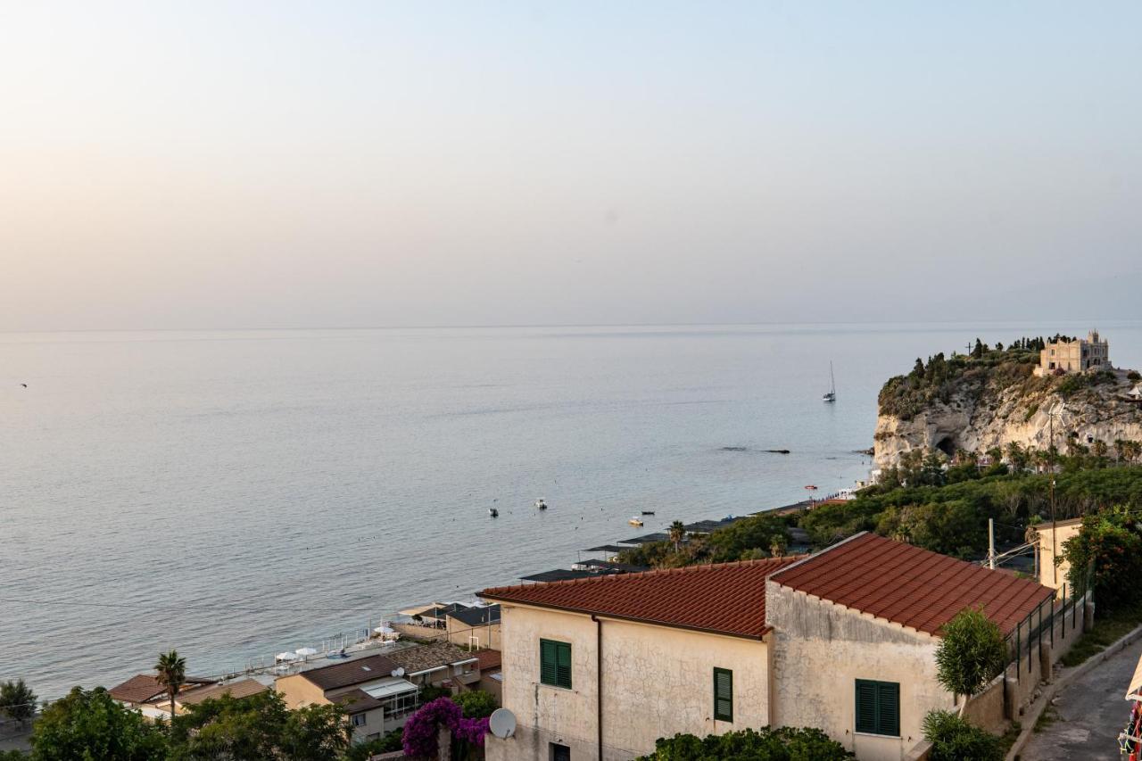 Aparthotel Residenza Luce Sul Mare Tropea Esterno foto