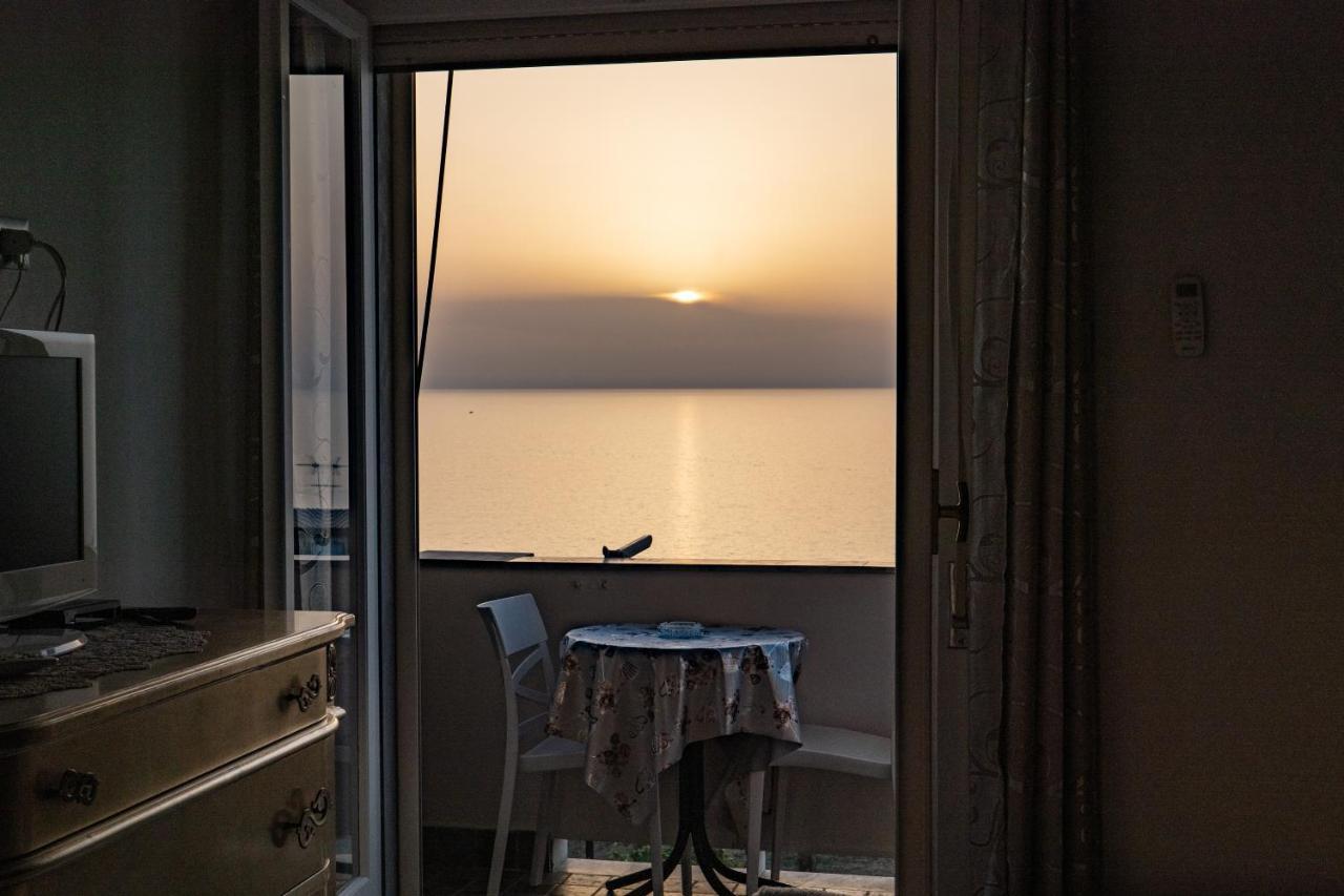 Aparthotel Residenza Luce Sul Mare Tropea Esterno foto