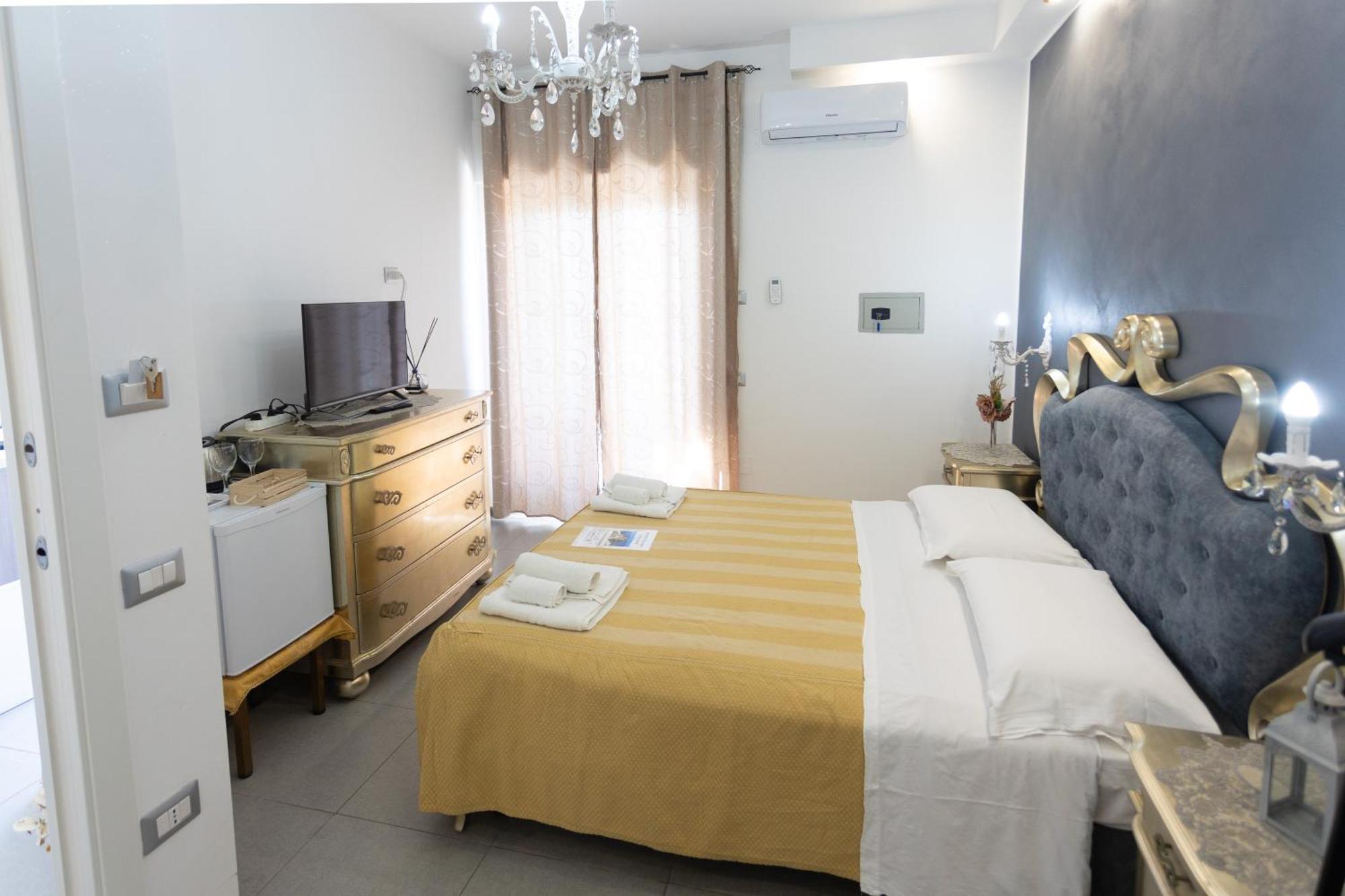 Aparthotel Residenza Luce Sul Mare Tropea Esterno foto